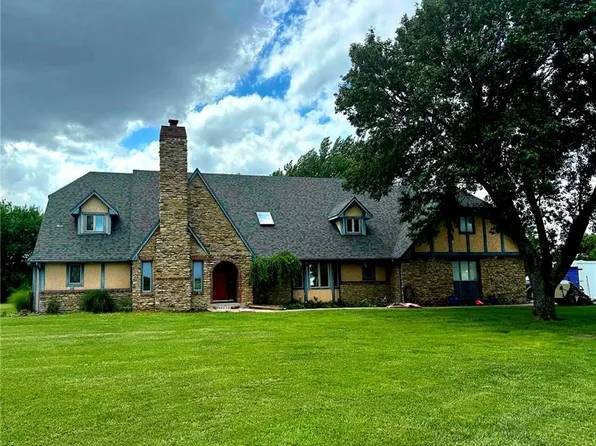 21898 Sunflower Rd, Edgerton, KS 66021