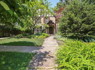 610 W Delaware Ave, Urbana, IL