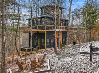 52 W Spencer Rd, Campton, KY 41301