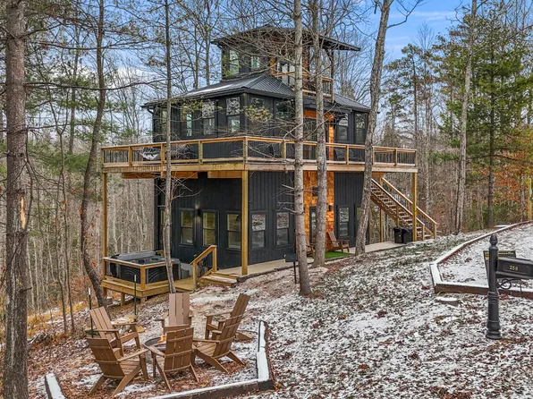 52 W Spencer Rd, Campton, KY 41301