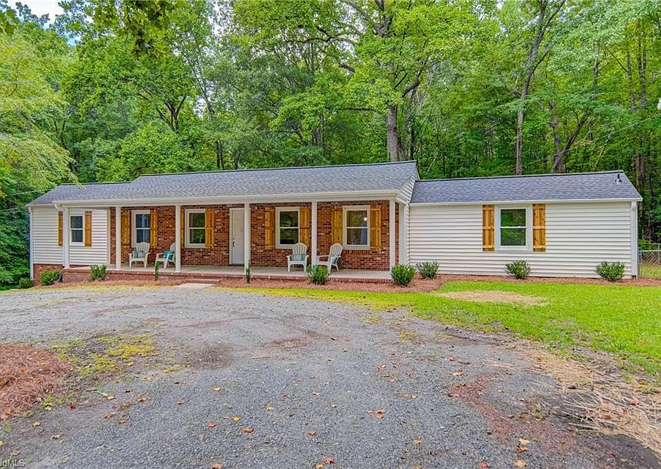 1st image of 3790 New Walkertown Rd