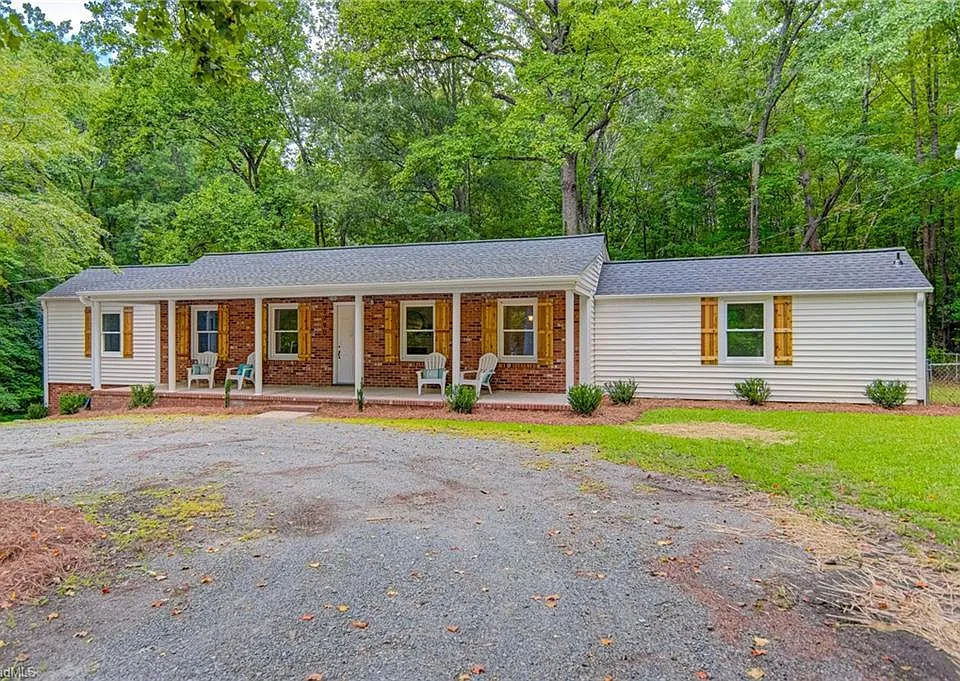 3790 New Walkertown Rd