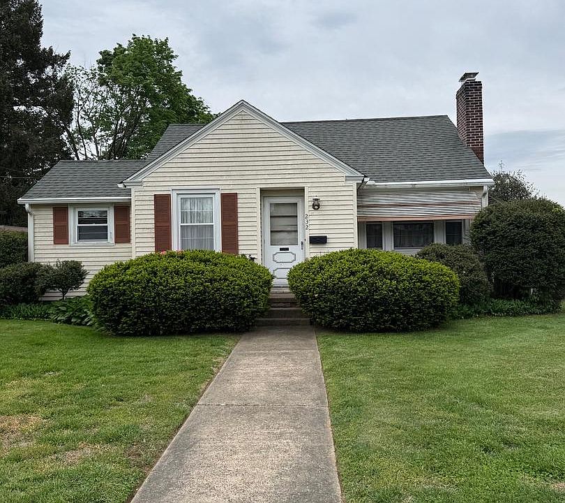 1st image of 232 Lotus St