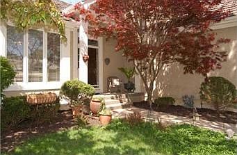 2nd image of 7920 W 138th St