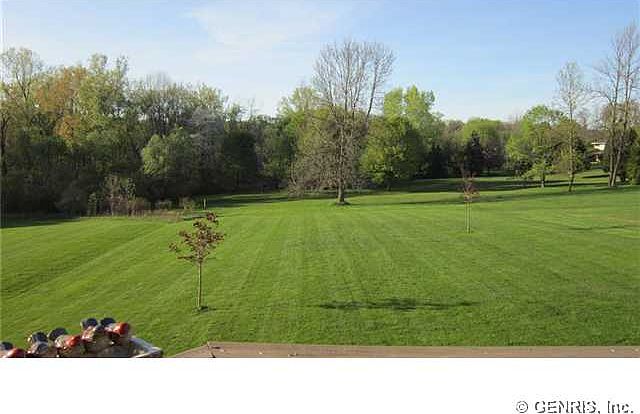 2nd image of 10 Fairpoint Dr