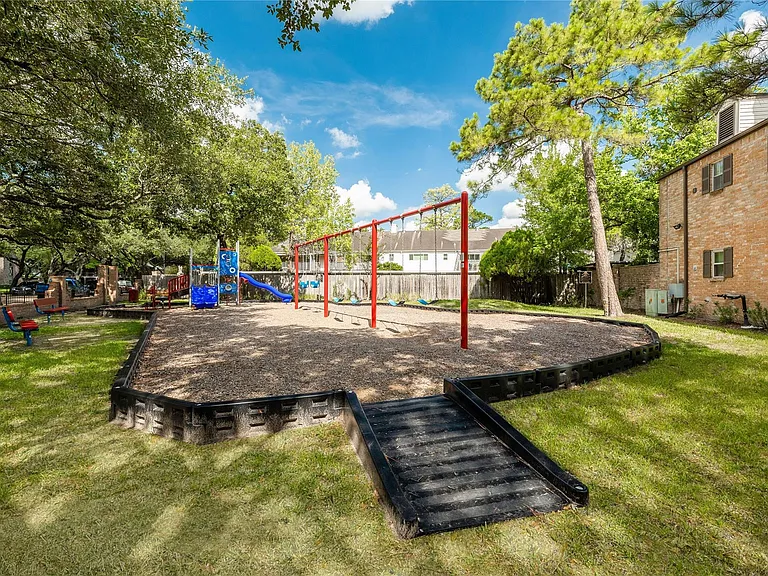 869 Wax Myrtle Ln #A — Photo 6