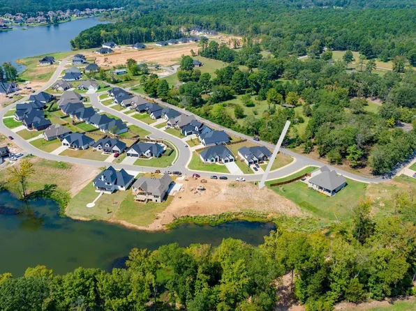6010 Majestic Waters Dr, Alexander, AR 72002