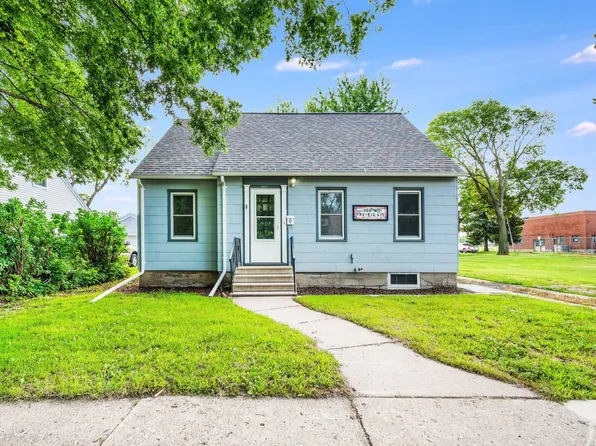 906 N Prairie Ave, Fairmont, MN 56031