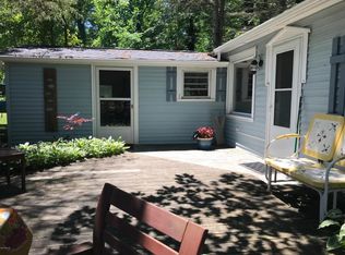 12137 Spruce St, Sawyer, MI 49125