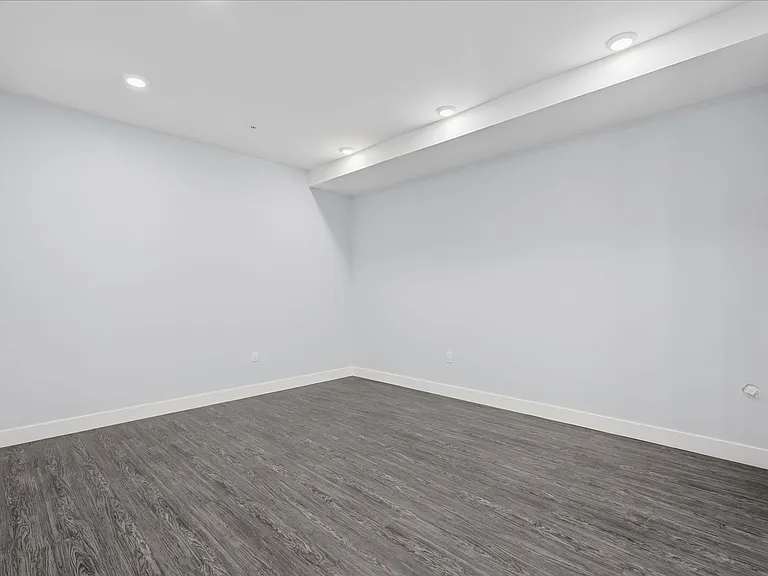6114 Jackson St #1 — Photo 10