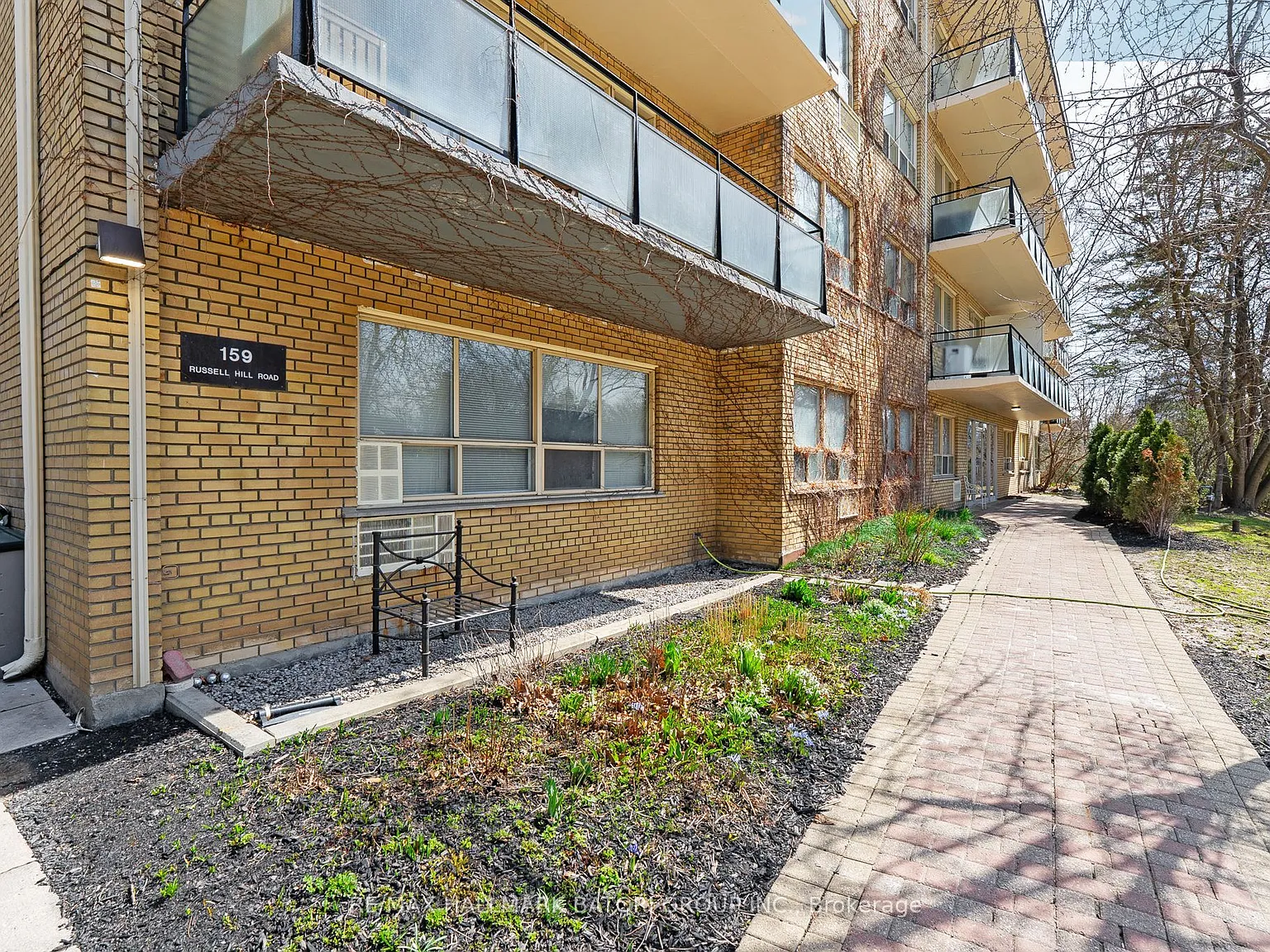 2 bed, $3,200 — Photo 3