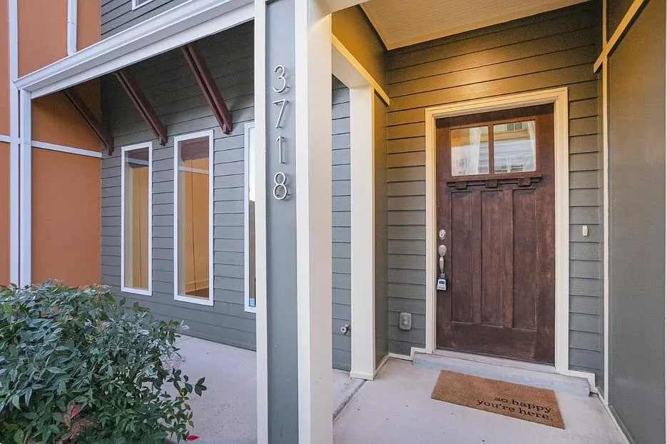 3718 Lausanne Dr — Photo 4
