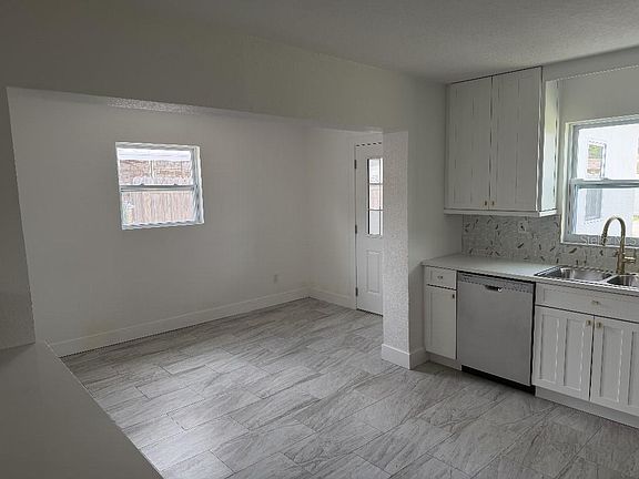 2nd image of 632 89TH AVENUE N