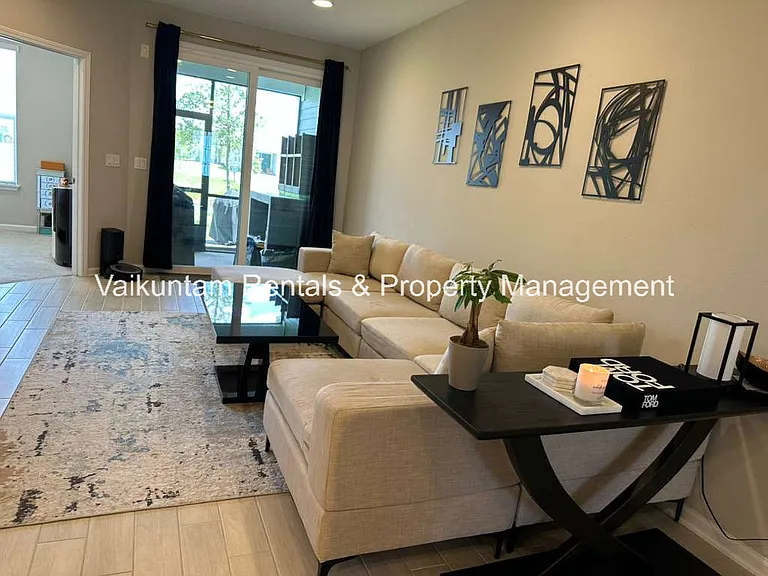 754 Cherry Elm Dr — Photo 4