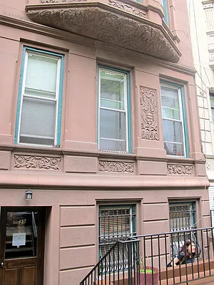 Rented by Salizzoni Realty | media 30
