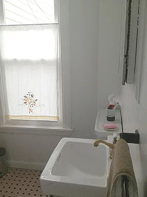 Rented by Dwell Residential Inc | media 49