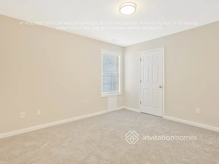 3851 Lake Sanctuary Way — Photo 16