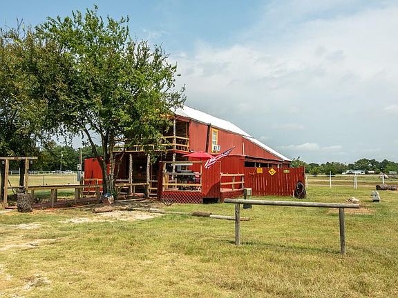3rd image of 6839 County Road 109b
