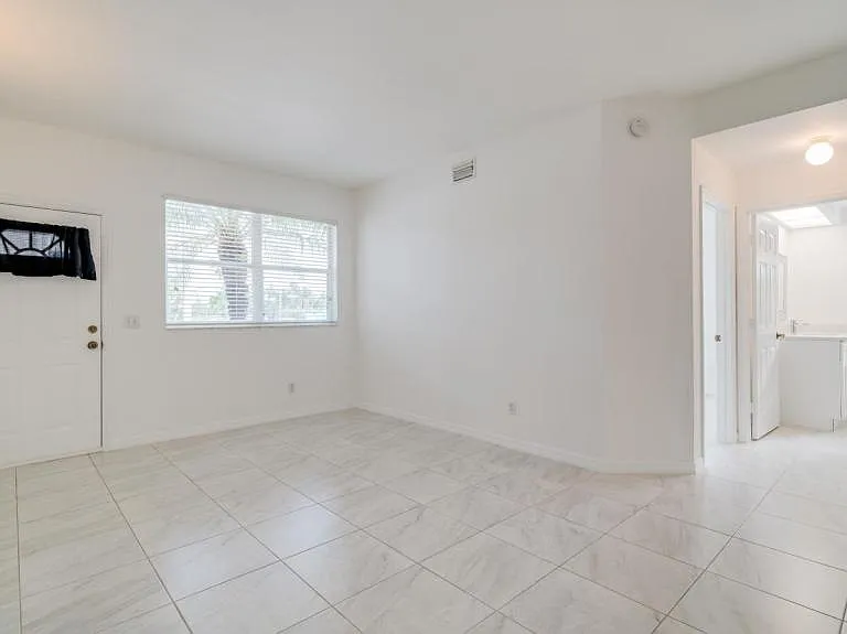 5612 Rose Garden Rd #104 — Photo 12