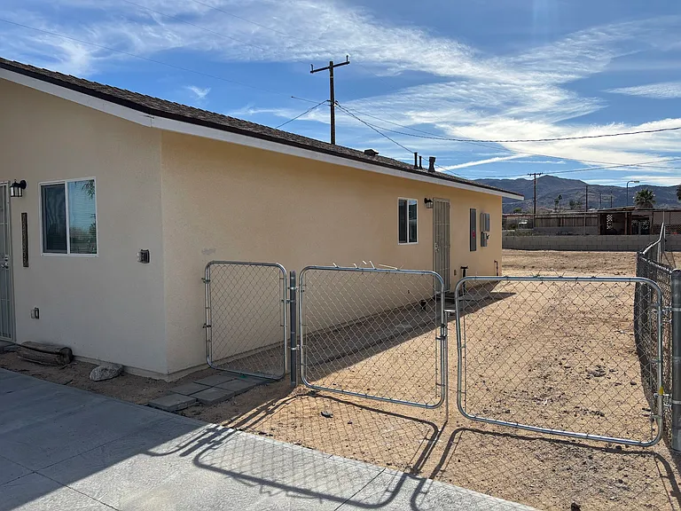 72585 Larrea Ave — Photo 11