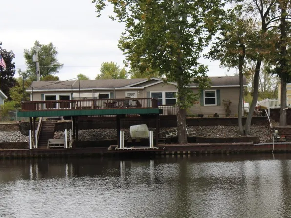 5532 E Golden Acre Ct, Monticello, IN 47960