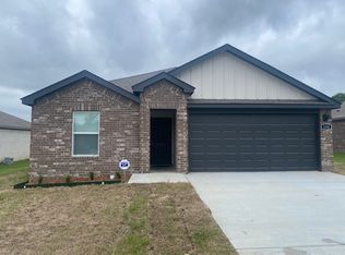104 E Fredonia Ct, Mayflower, AR 72106