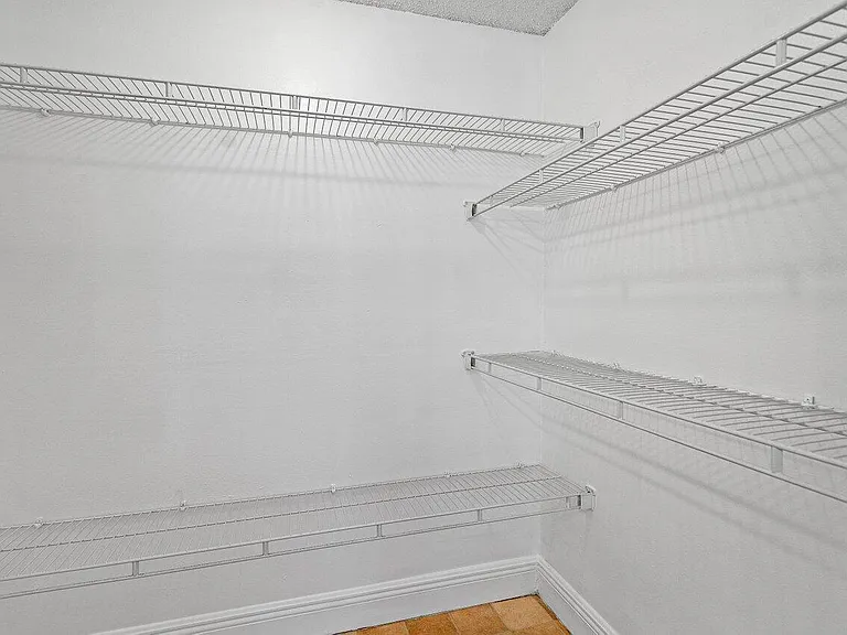 1021 Flame Vine Ave — Photo 20