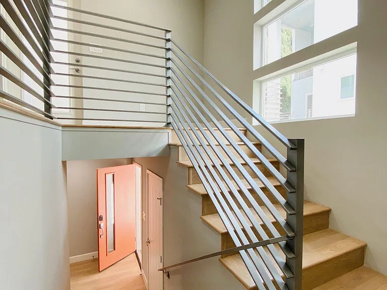 855 N McCadden Pl — Photo 9