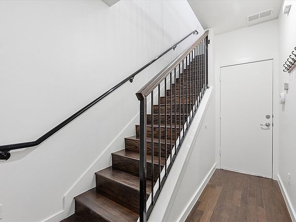4th image of 3200 Ross Ave APT 28