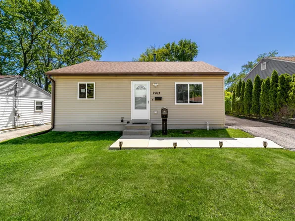 2413 Catalpa Ave, Waukegan, IL 60085
