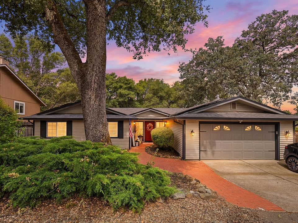 1st image of 2436 Sandpiper Way