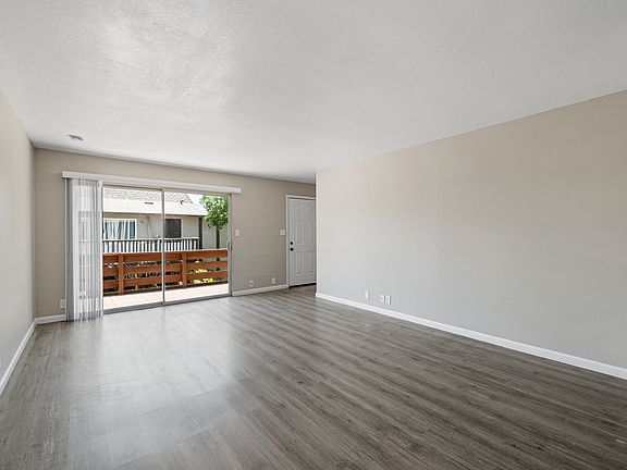 4th image of 340 Industrial Pkwy APT C-201