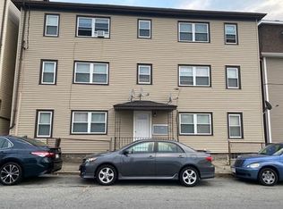 114 Tuttle St #2N, Fall River, MA 02724