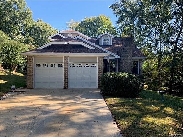 1st image of 9134 Parkhurst Ln
