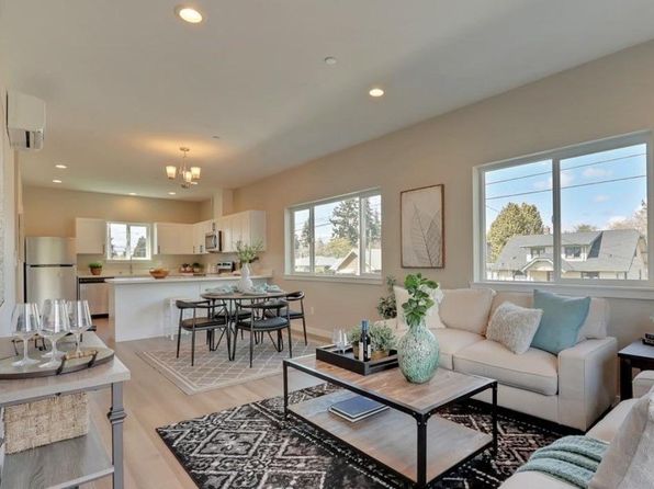 234 S 70th St UNIT 3
