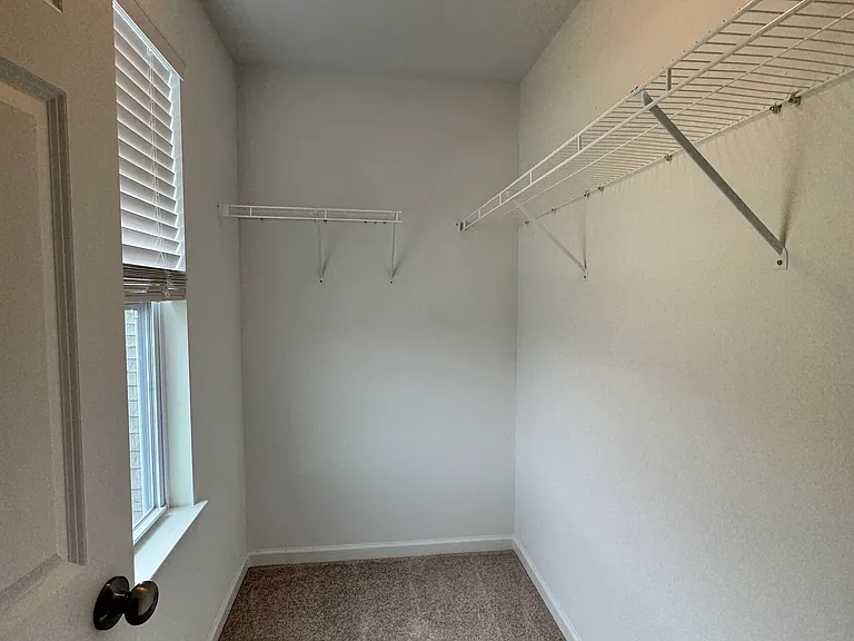 278 Springview St — Photo 36