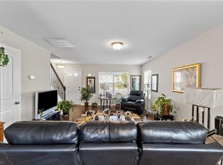 412 Hidden Brook Ln, Greensboro, NC 27405