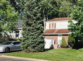 745 Sanford St, Teaneck, NJ 07666