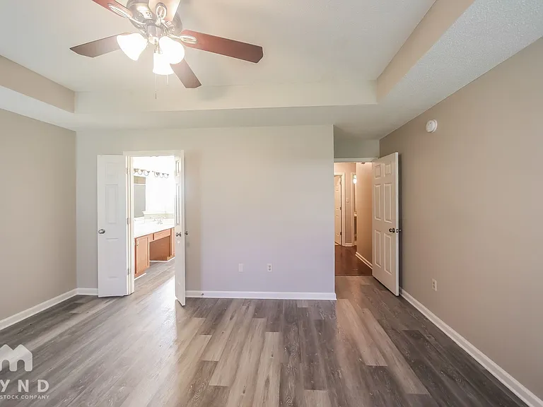 7384 Hunters Forest Dr — Photo 11