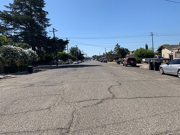 4th image of 320 N 5th Ave