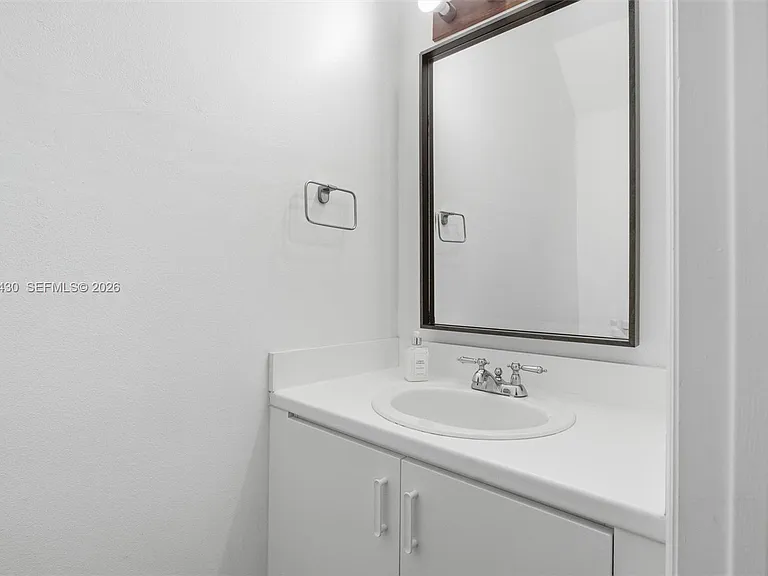 2066 Madeira Dr #2066 — Photo 21