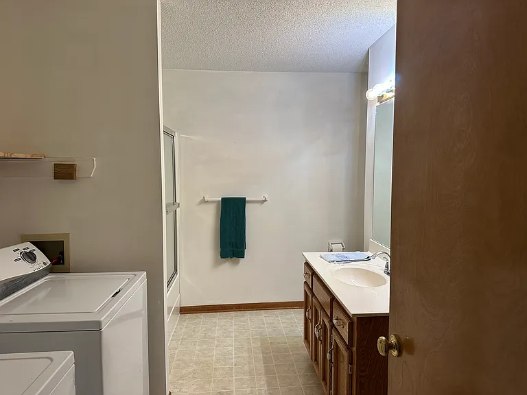 Dean Dr — Photo 4
