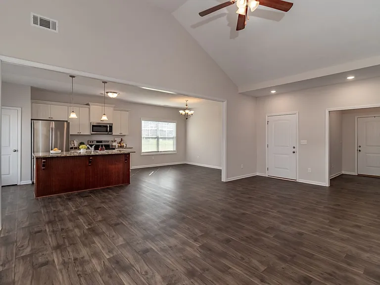 319 Koweta Way — Photo 3