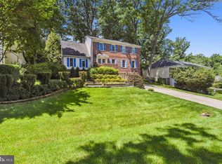 10316 Gainsborough Rd, Potomac, MD 20854