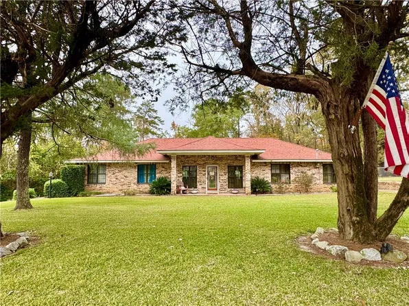 43 Whittington Dr, Pineville, LA 71360