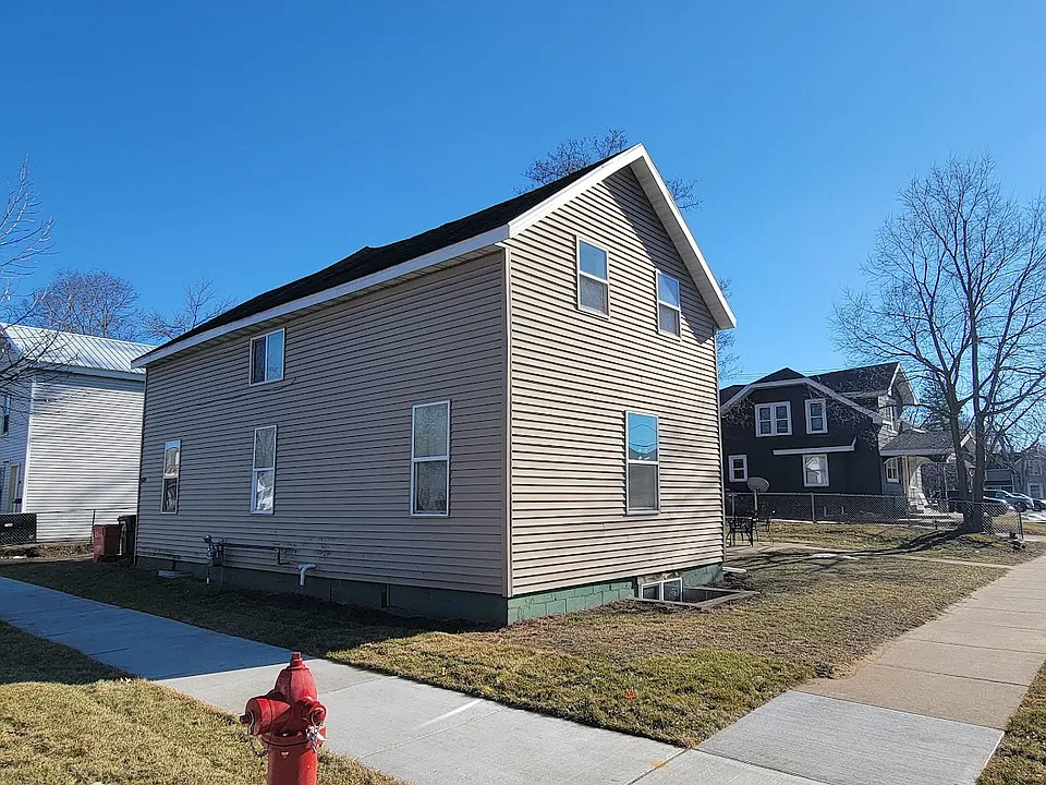 639 Chippewa St