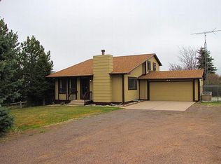 10603 Powderhouse Rd, Cheyenne, WY 82009