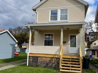 323 8th Ave, New Brighton, PA 15066