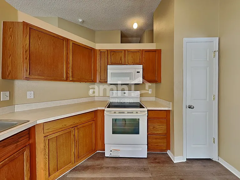 812 Copenhagen Way — Photo 3