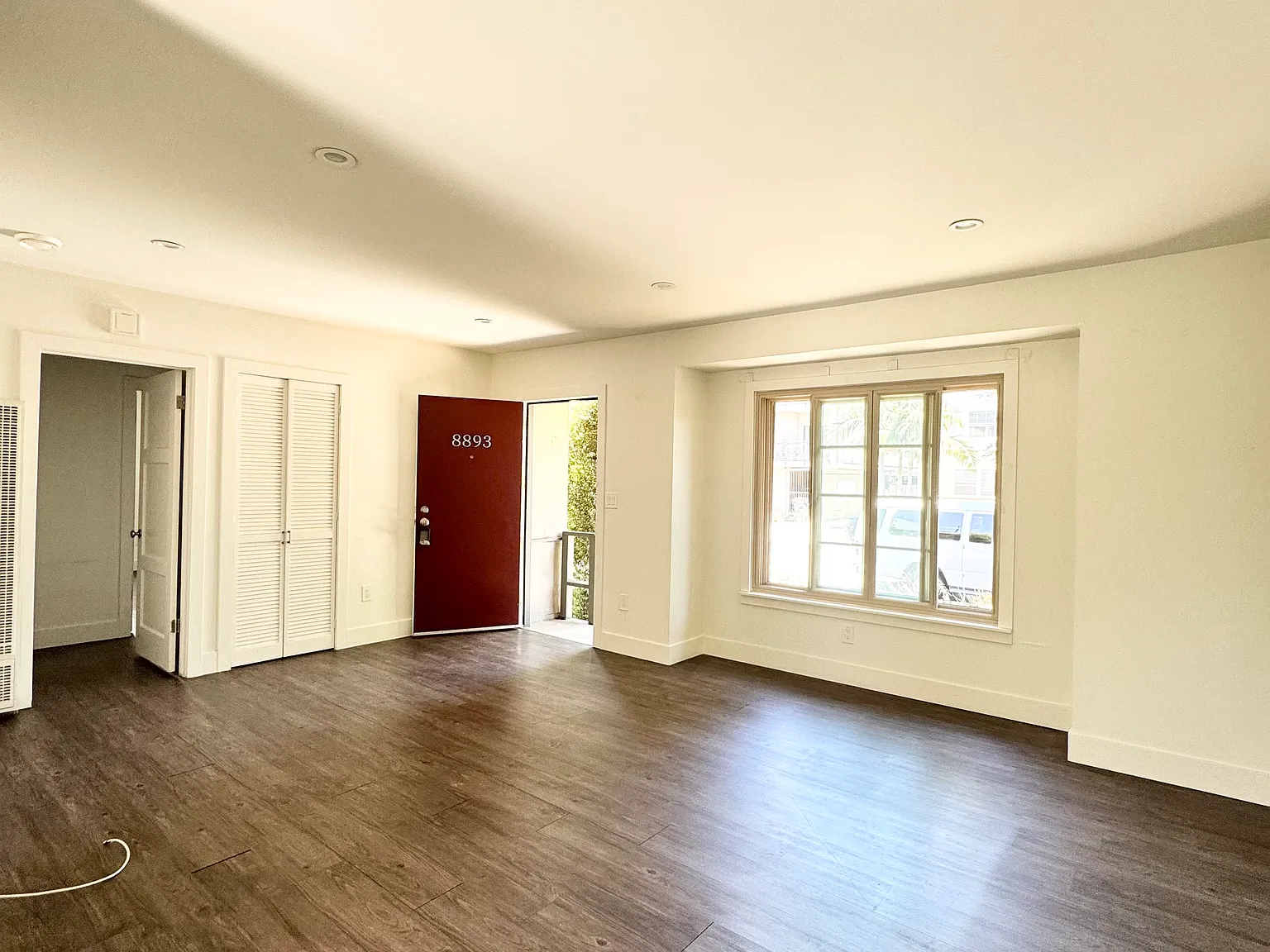 2 bed, 850 sqft, $2,495 — Photo 3